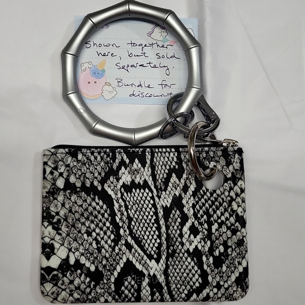 NWOT O Venture Silicone Zip Pouch ~ Matches Keyring Bracelet Sold Seperately - Picture 7 of 7